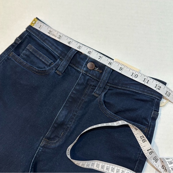 Universal Thread High Rise Ankle Bootcut Jeans Dark Wash, New w/ Tags, Size 6 - Picture 12 of 15